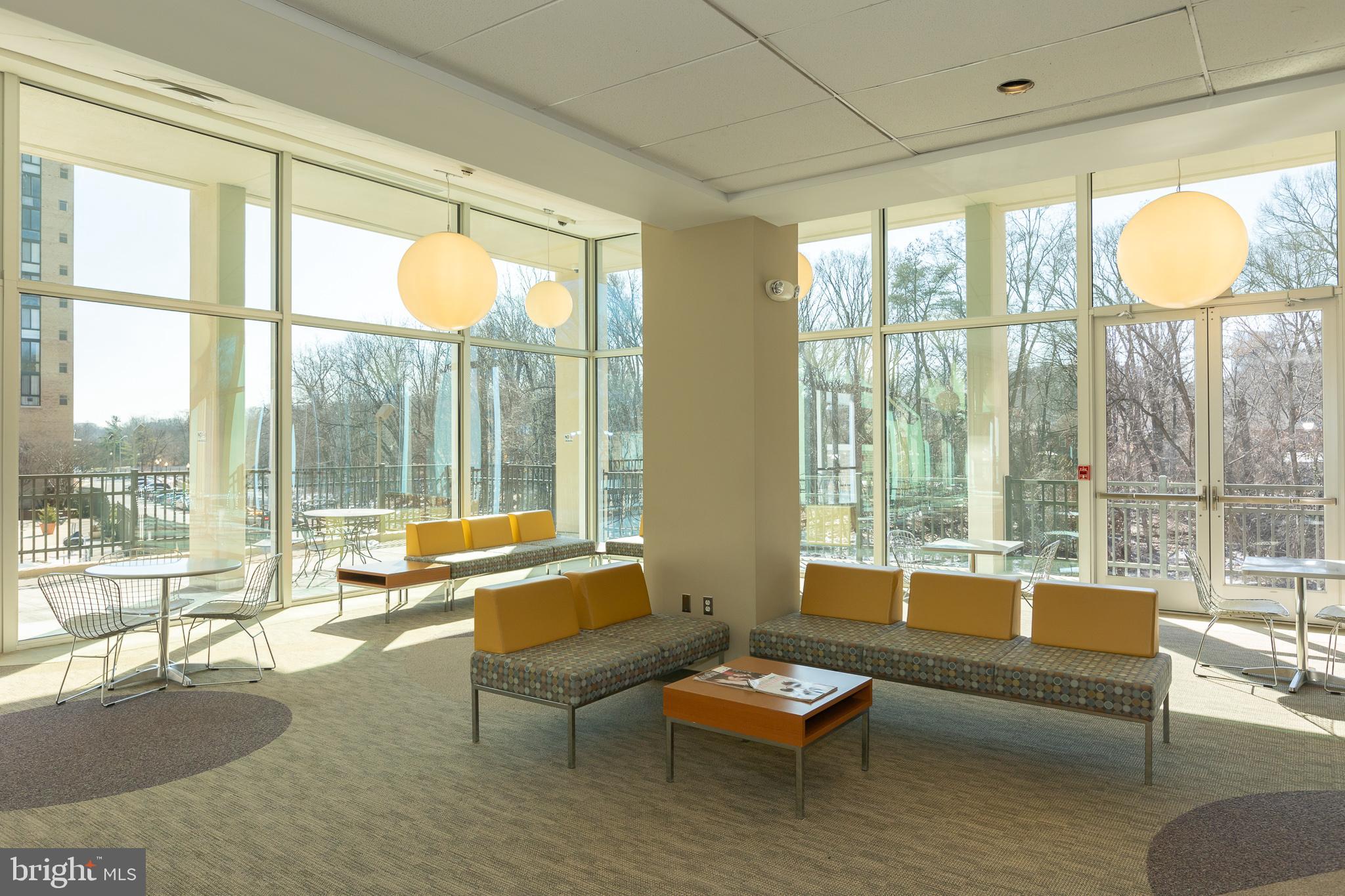 THE CARLTON - Residential