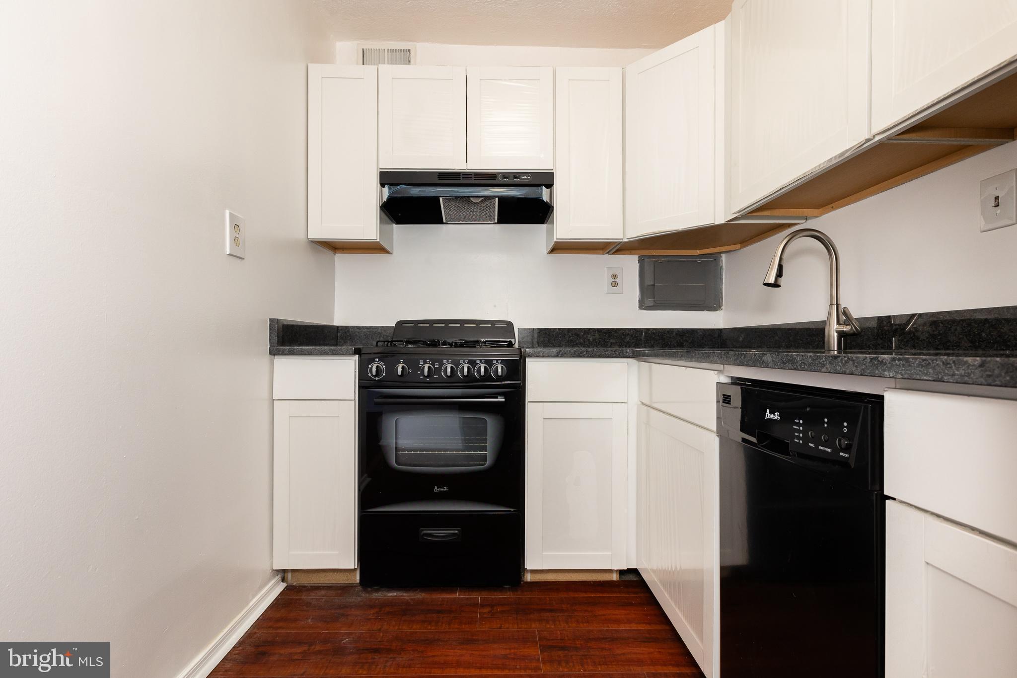 THE CARLTON - Residential