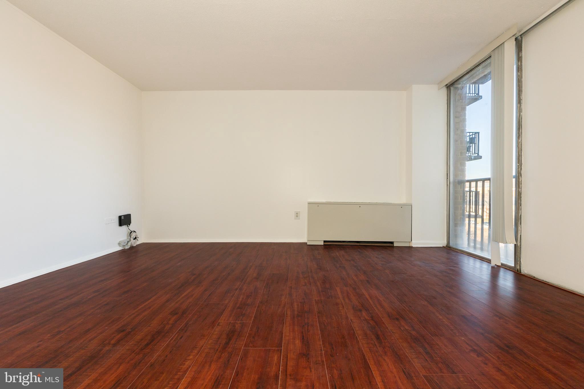 THE CARLTON - Residential