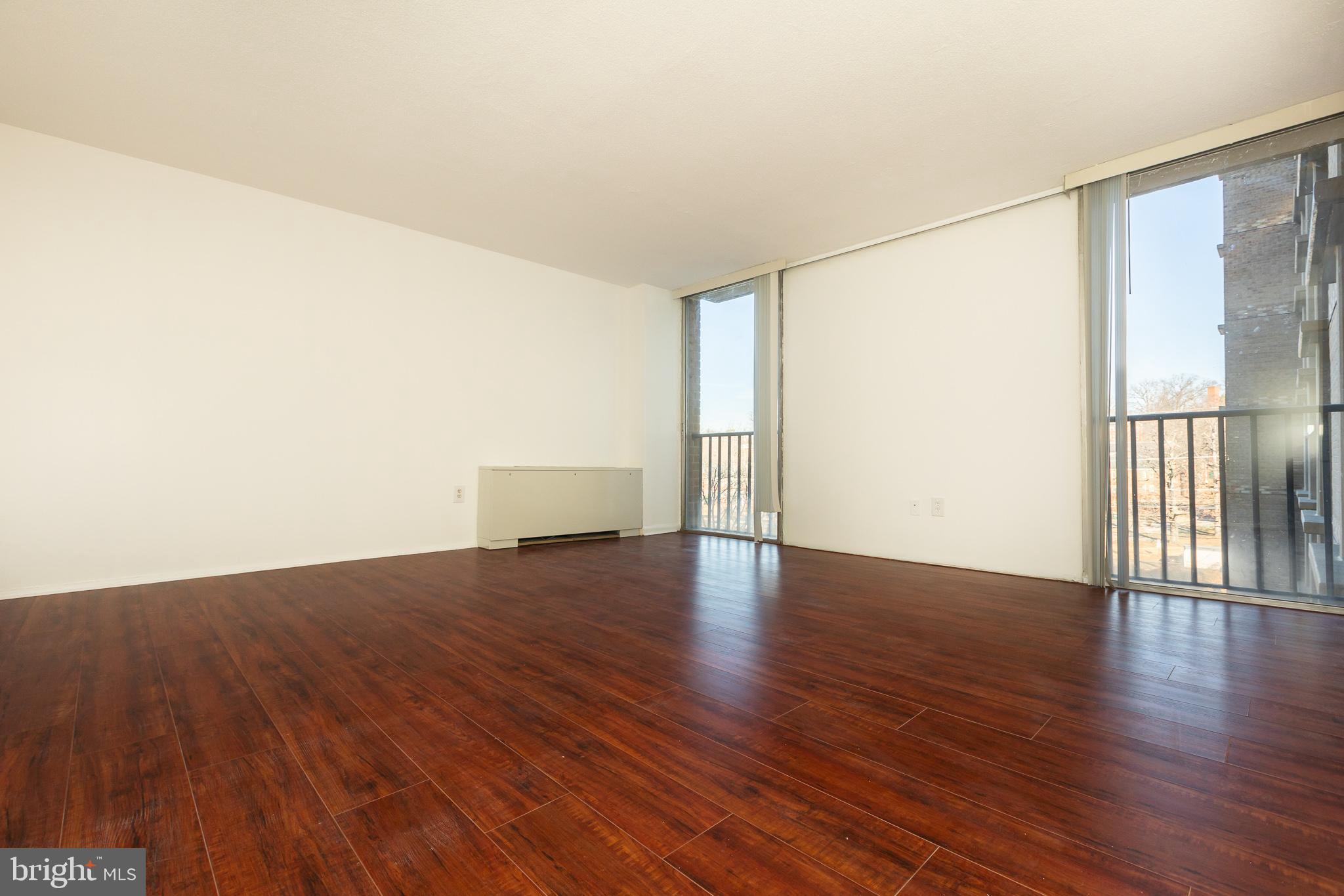 THE CARLTON - Residential