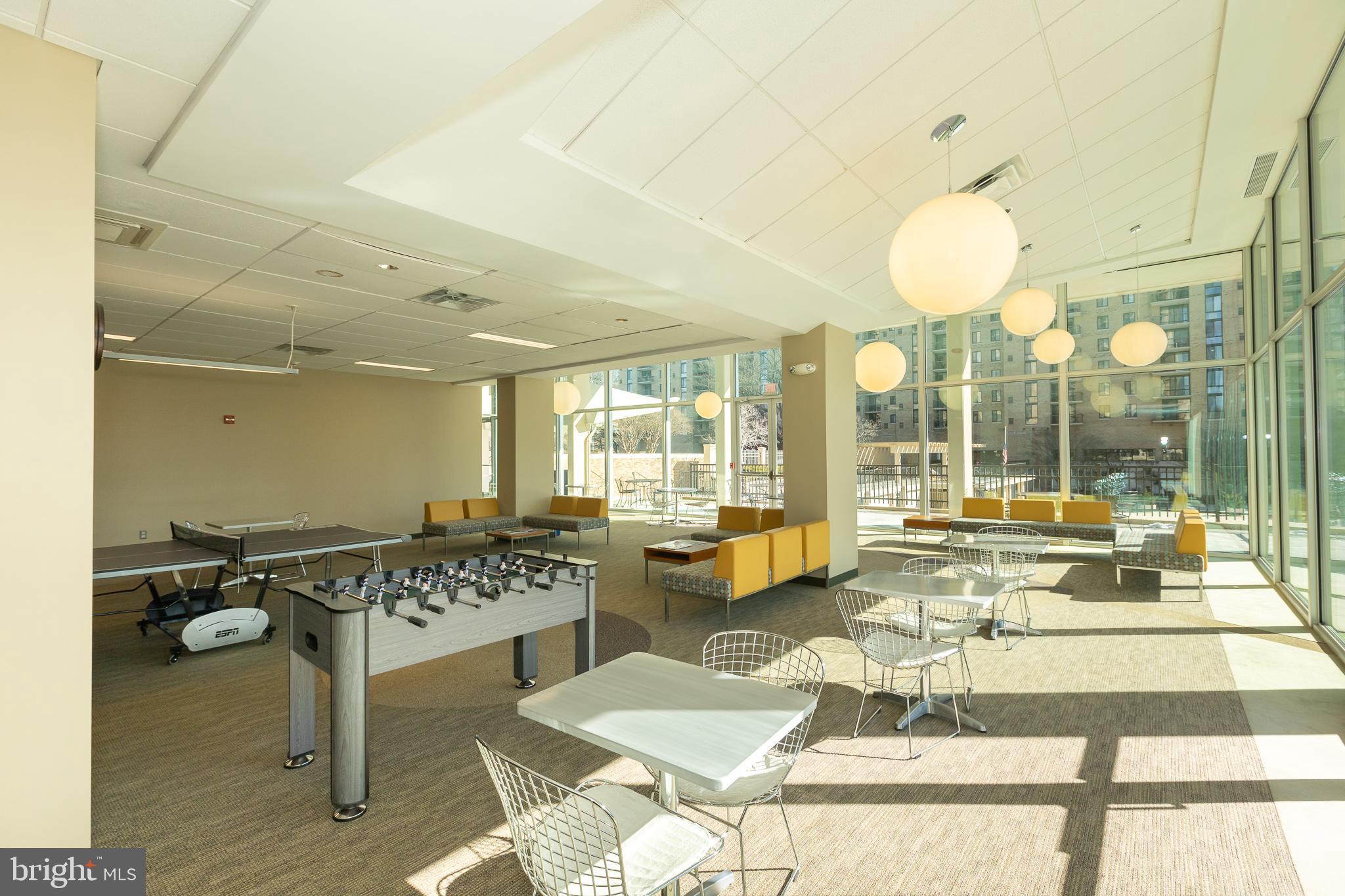 THE CARLTON - Residential