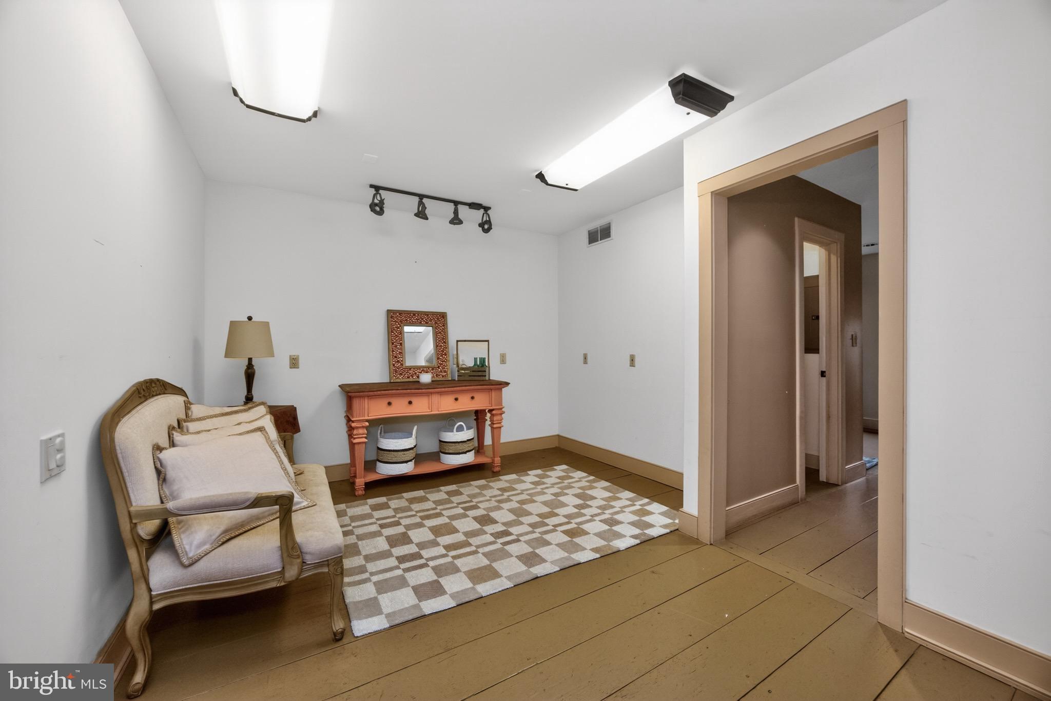 GOSHENVILLE - Residential