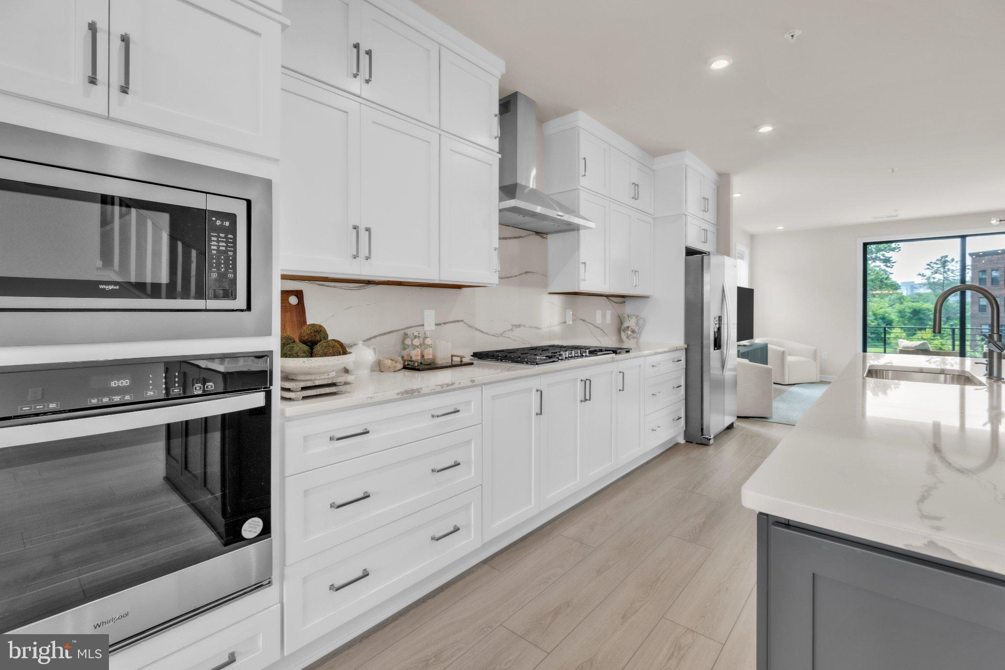 7555 SAWYER FARM WAY 1102