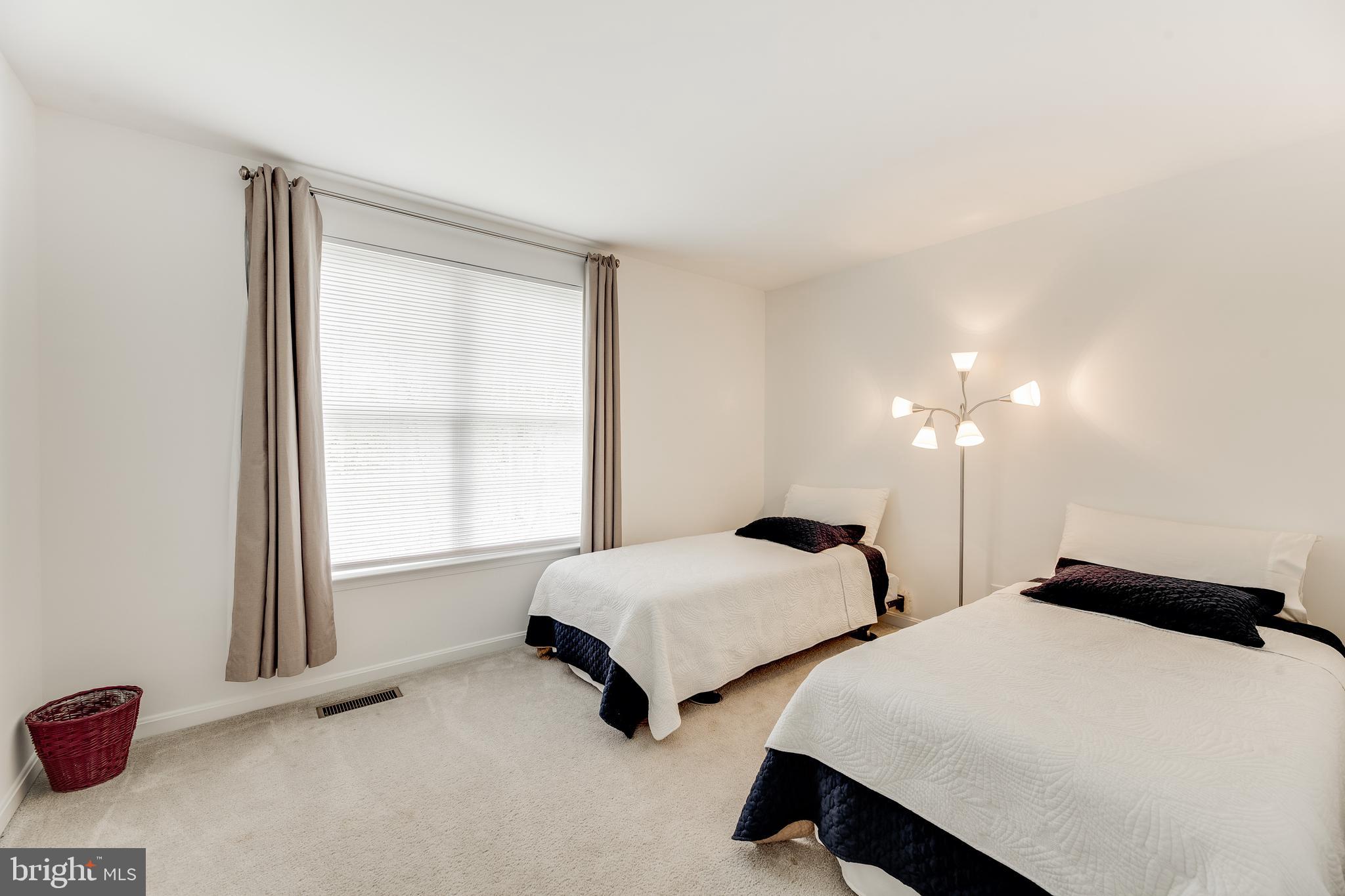 MEADOWLAND SUB - Residential