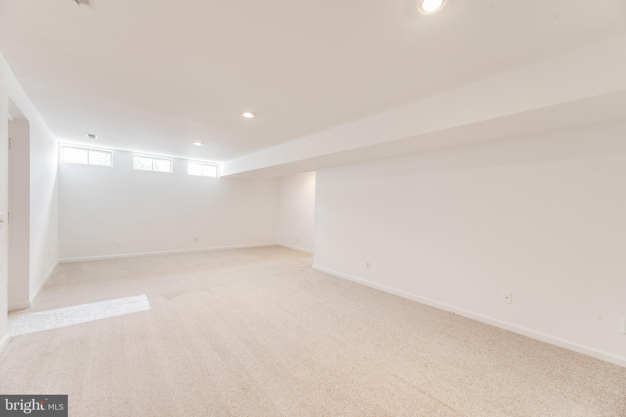 MEADOWLAND SUB - Residential