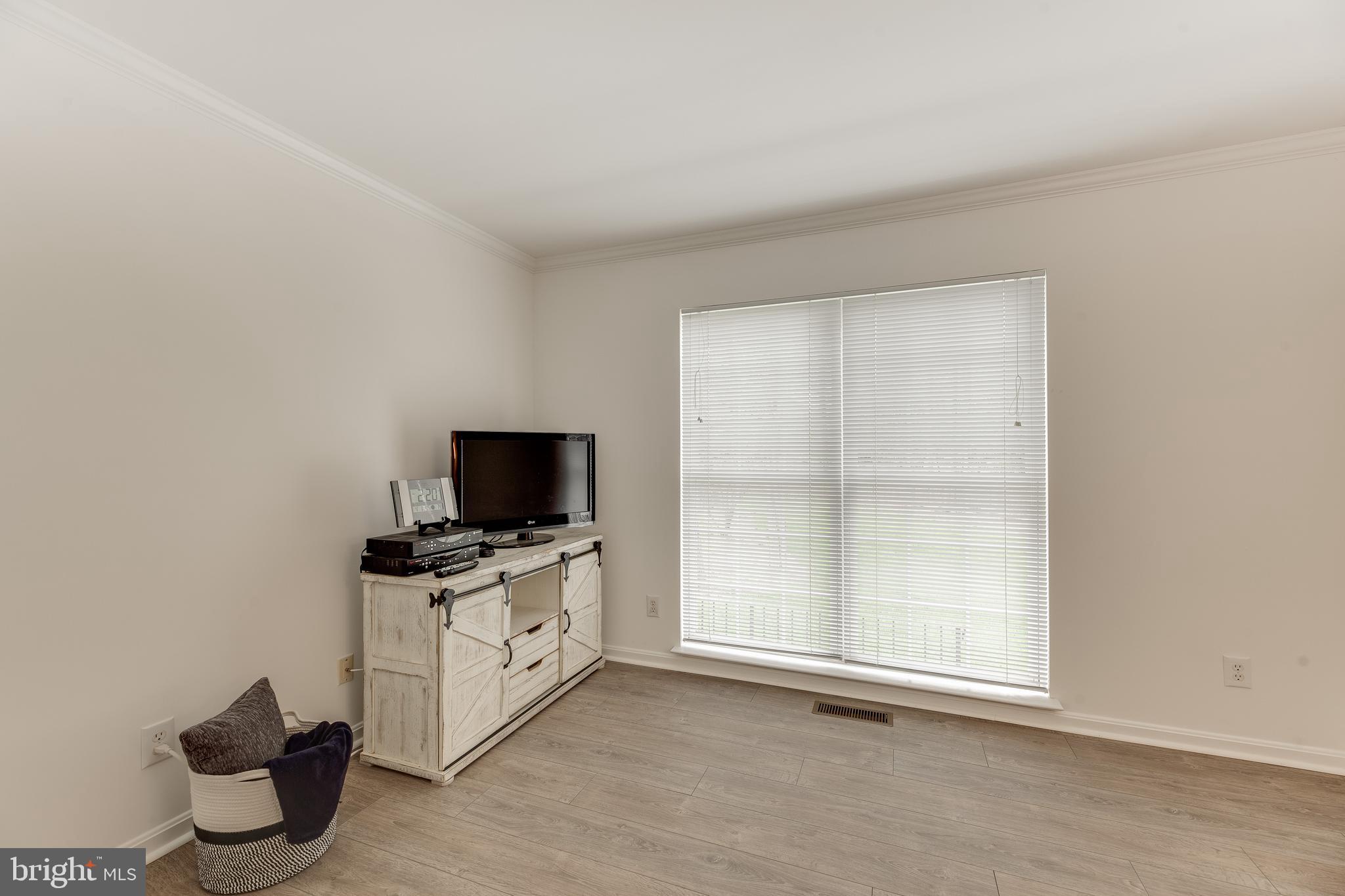 MEADOWLAND SUB - Residential