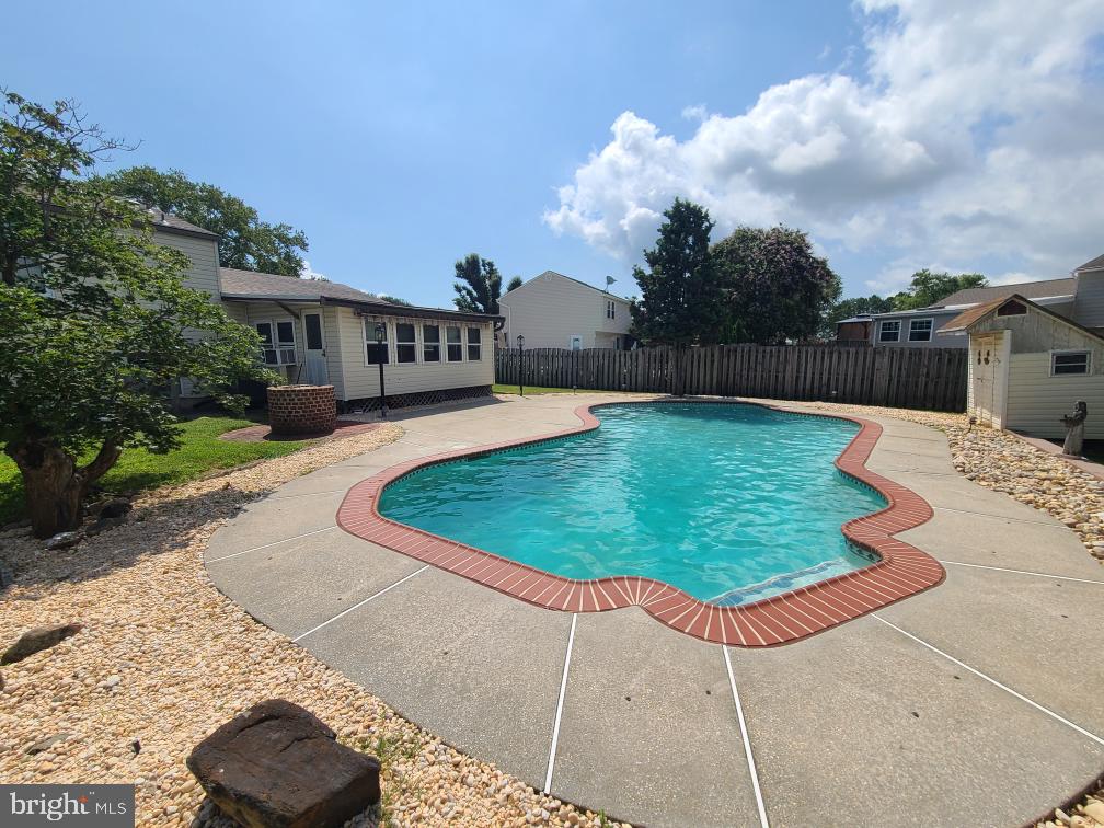 RUMSEY ISLAND - Residential