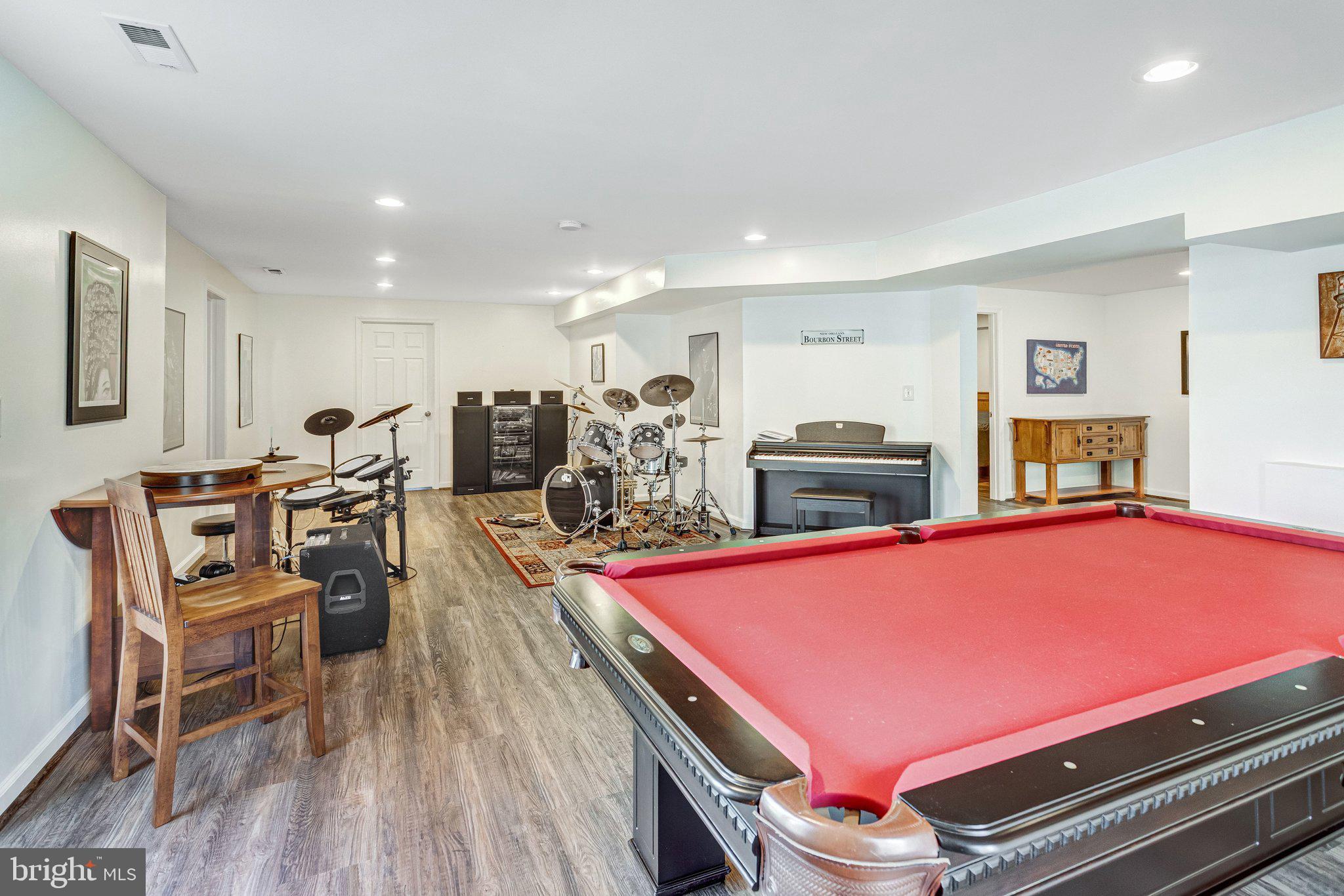 GREAT OAKS - Residential