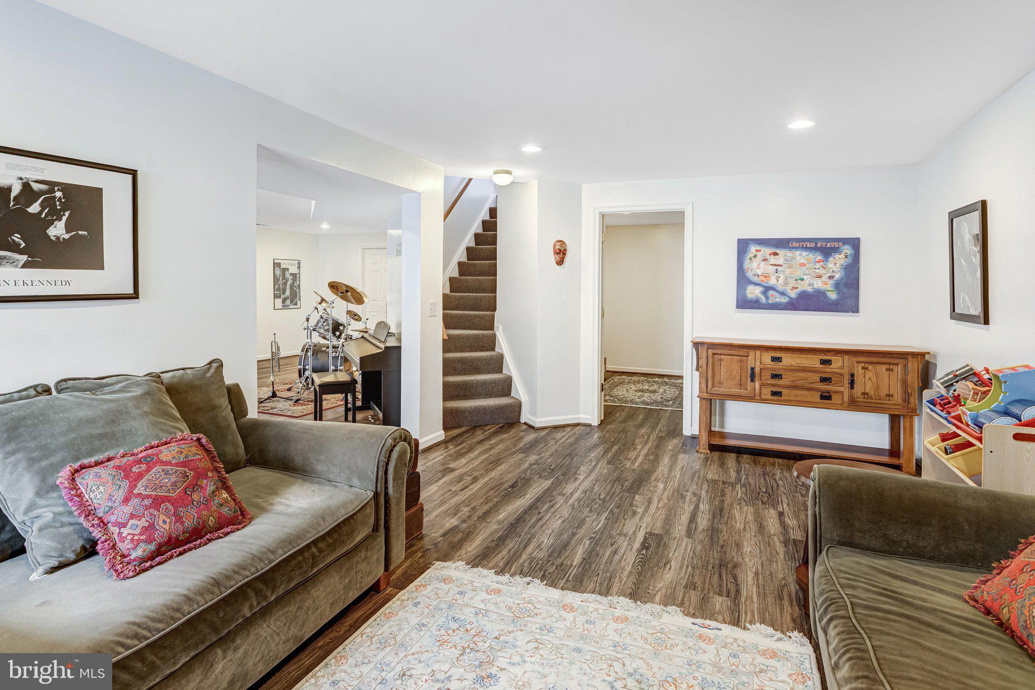 GREAT OAKS - Residential