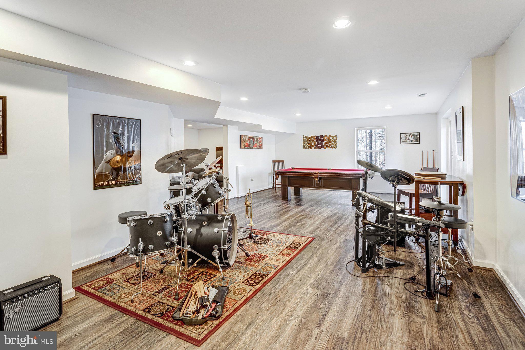 GREAT OAKS - Residential