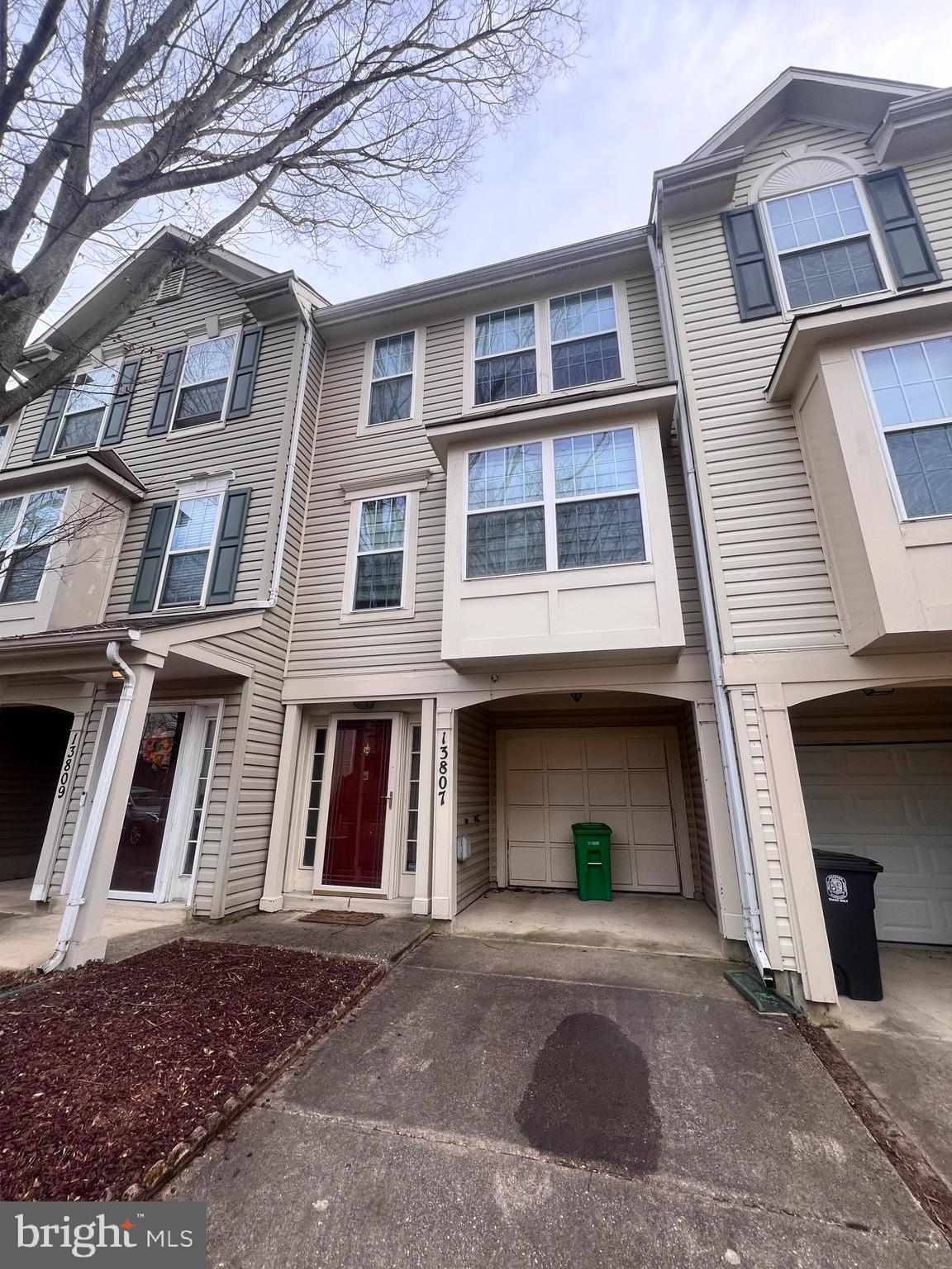 13807 COURTLAND LANE