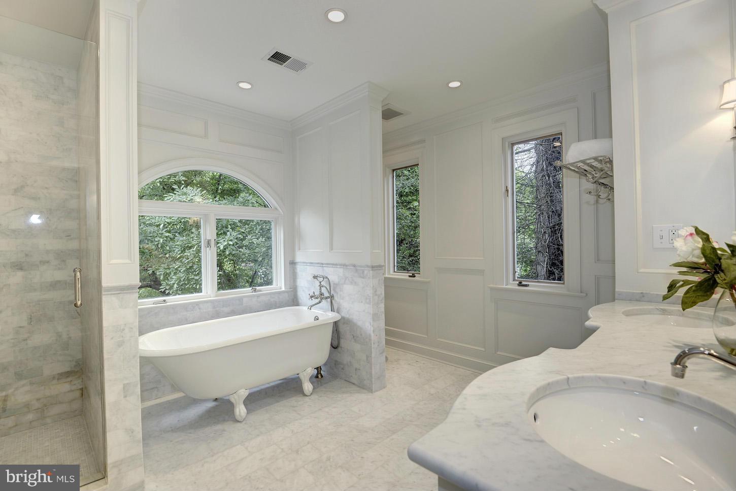 SPRING VALLEY - Residential
