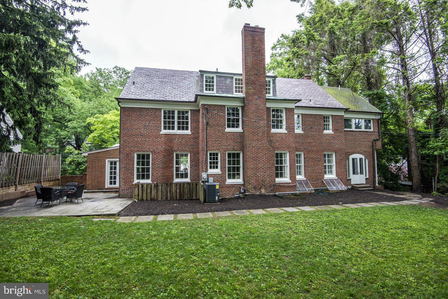 SPRING VALLEY - Residential