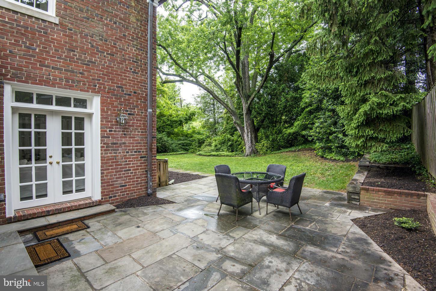 SPRING VALLEY - Residential