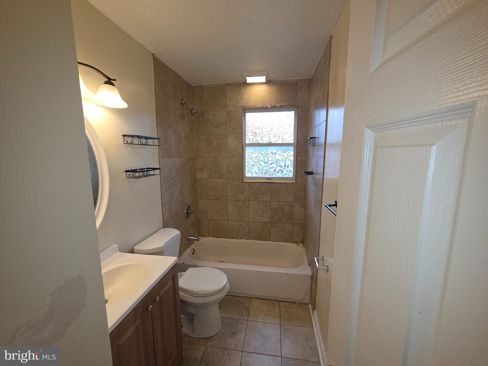 EDMONDSON PARK - Residential Lease