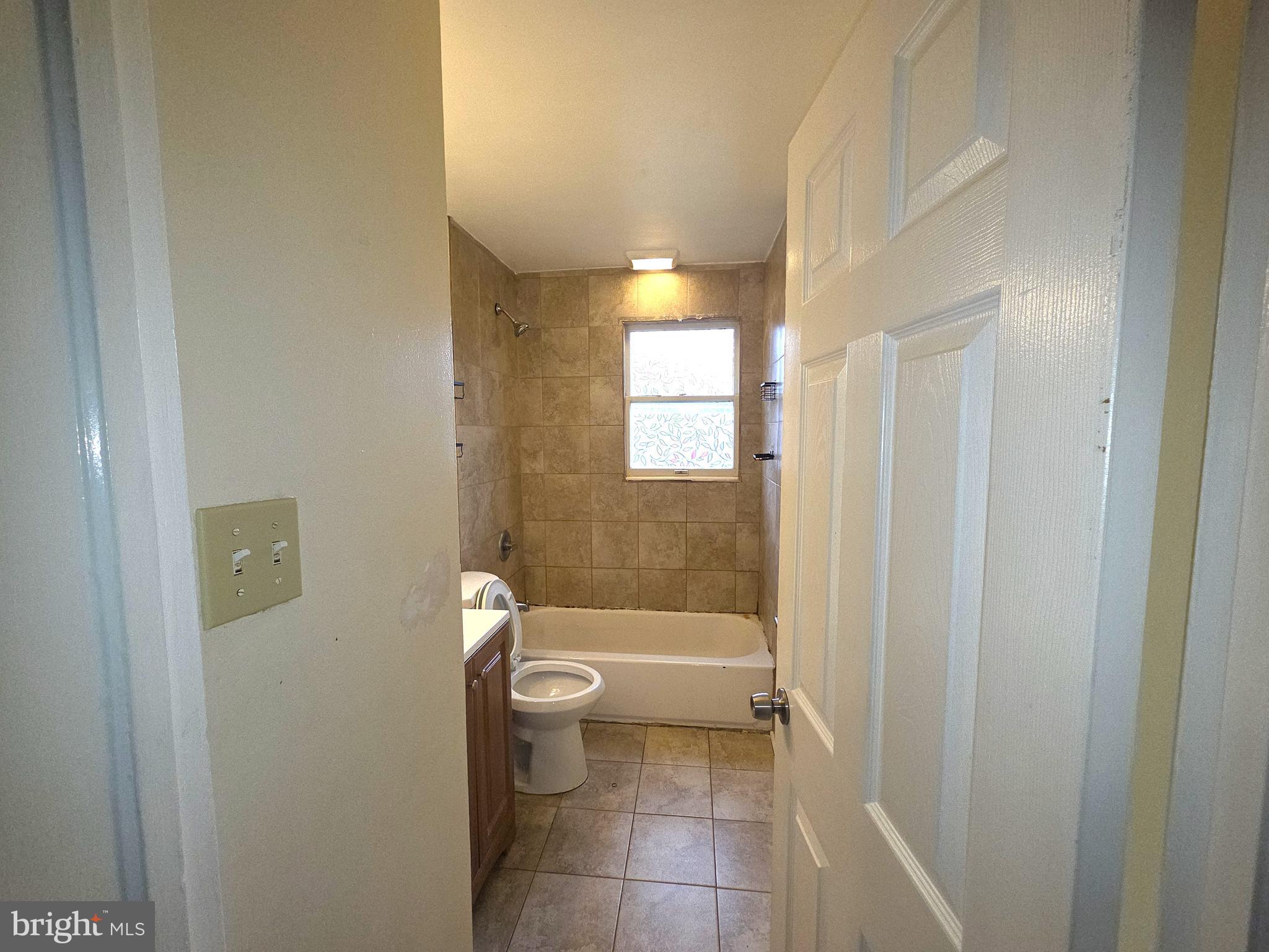 EDMONDSON PARK - Residential Lease