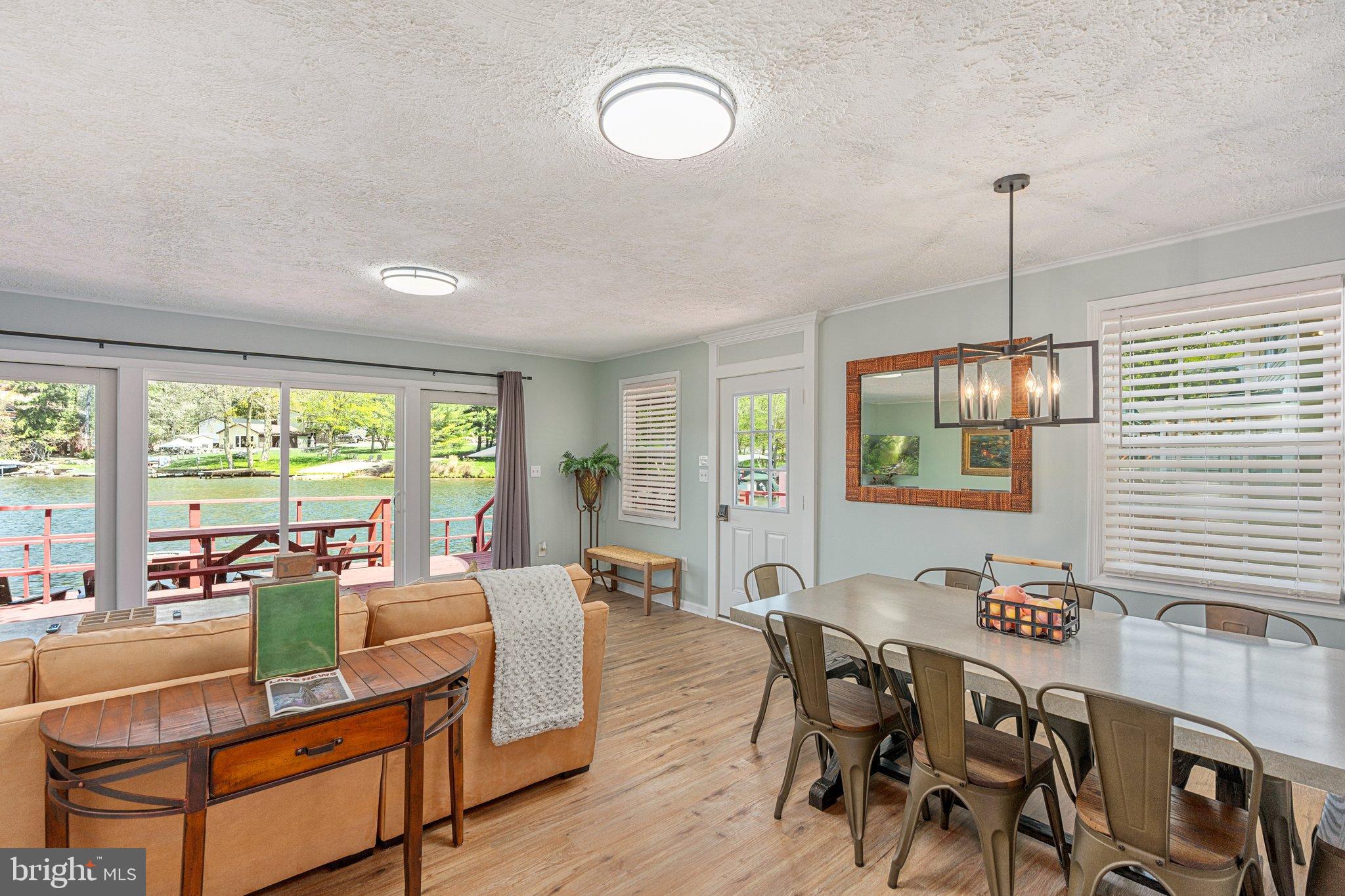 LAKE HARMONY - Residential