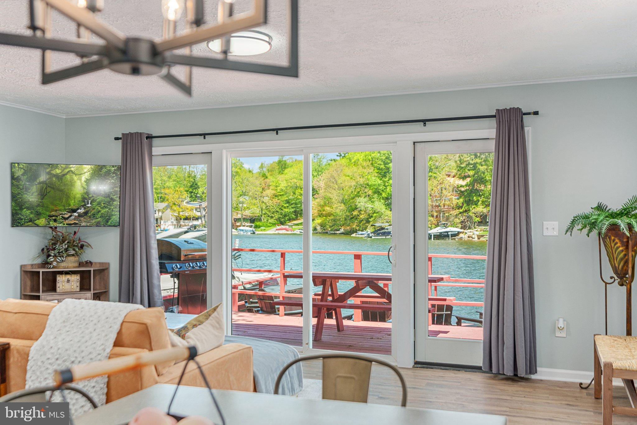 LAKE HARMONY - Residential