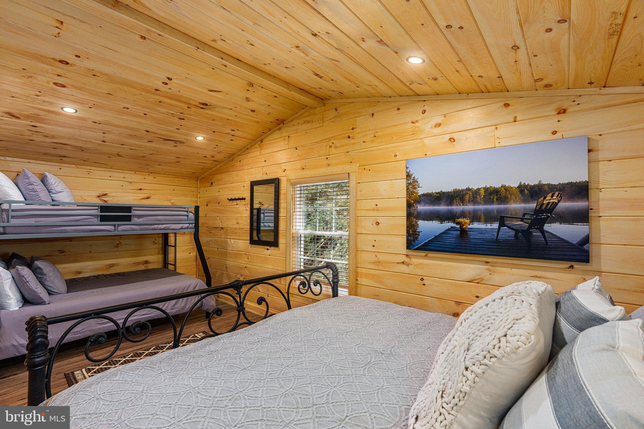 LAKE HARMONY - Residential