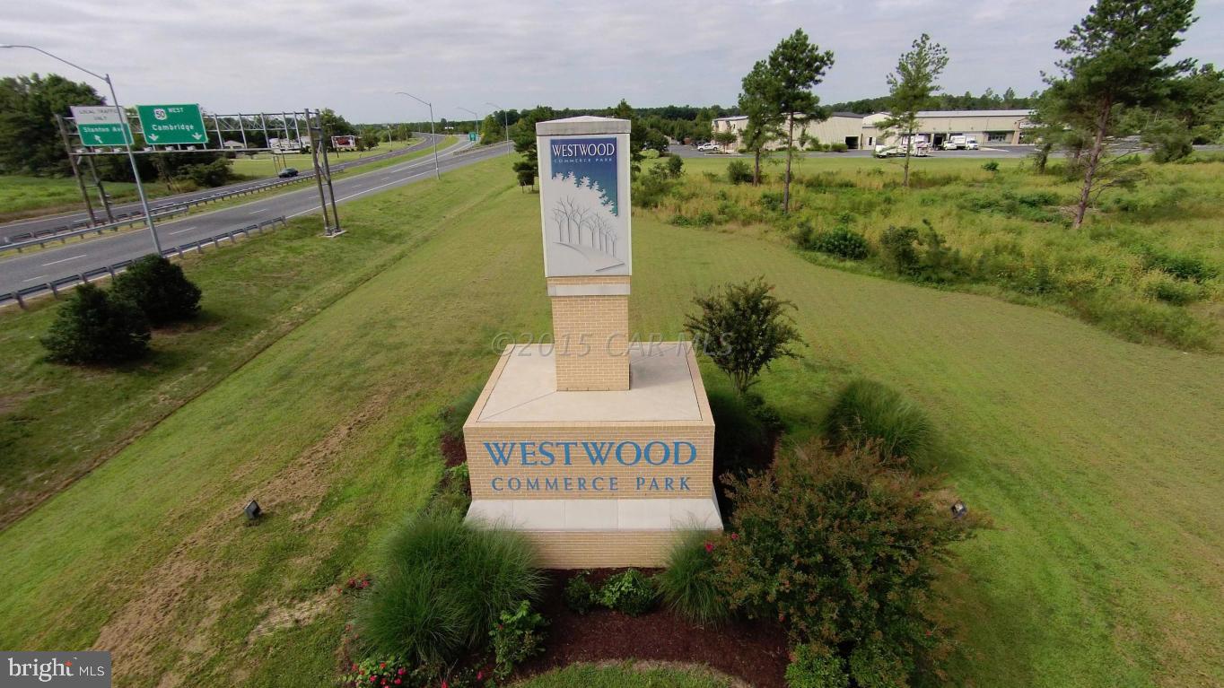 WESTWOOD - Land
