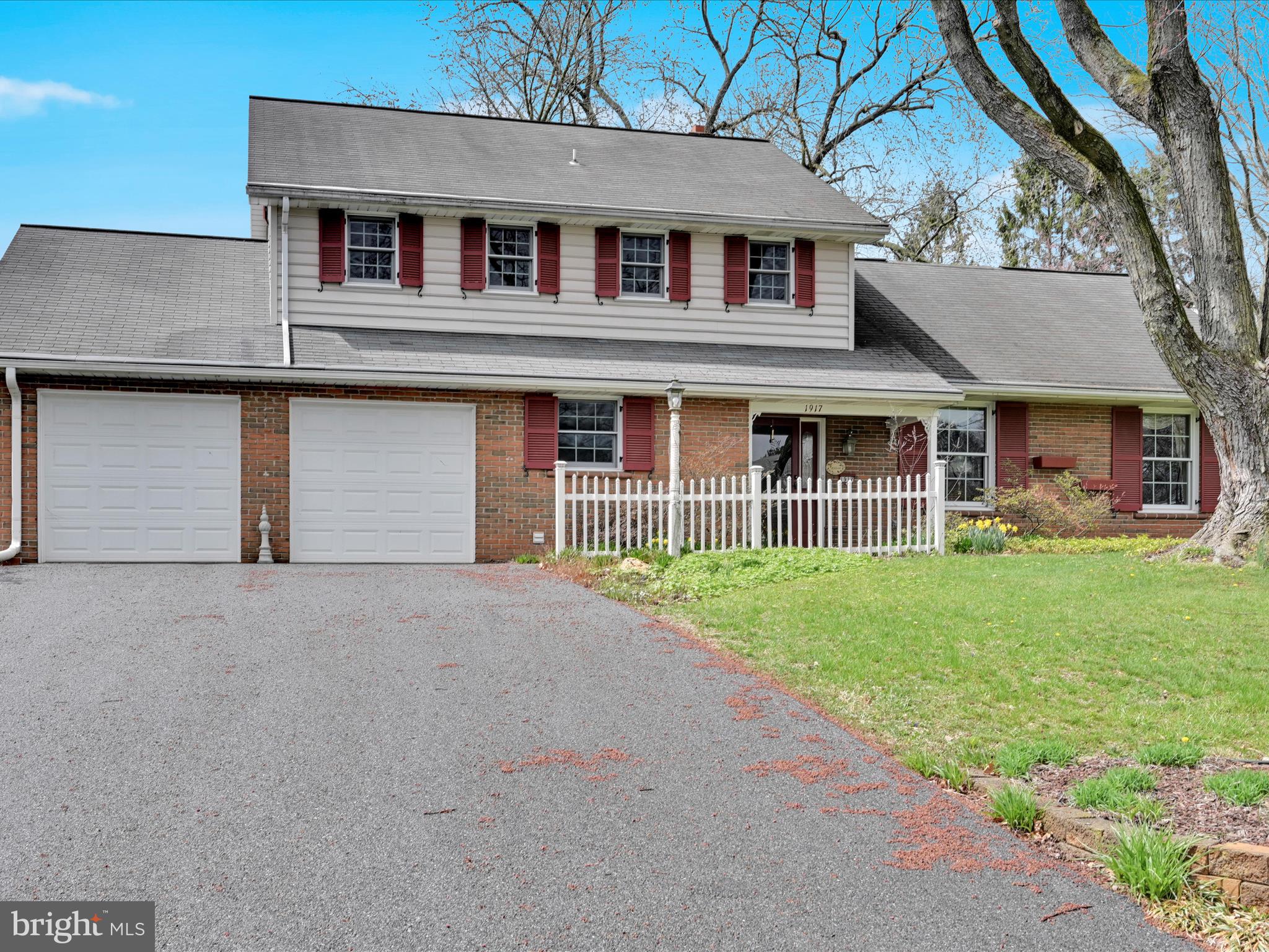 NORTHBROOK HILLS - Residential