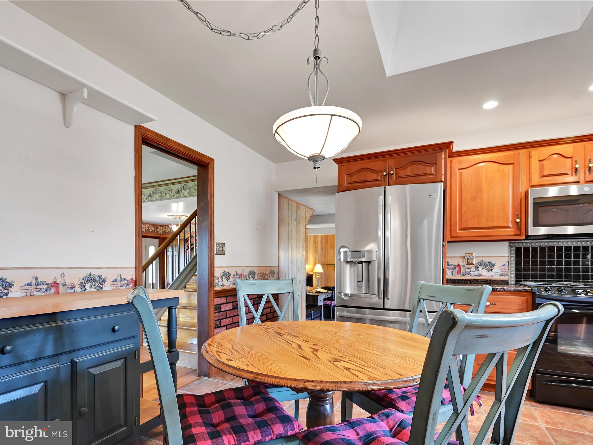 NORTHBROOK HILLS - Residential