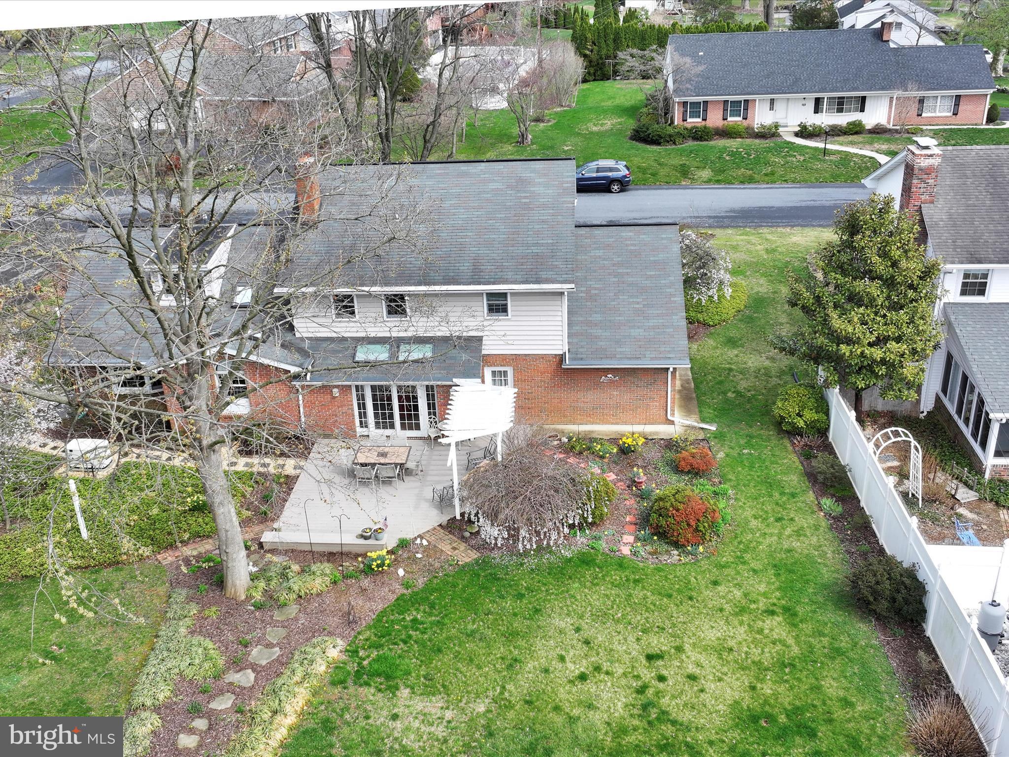 NORTHBROOK HILLS - Residential