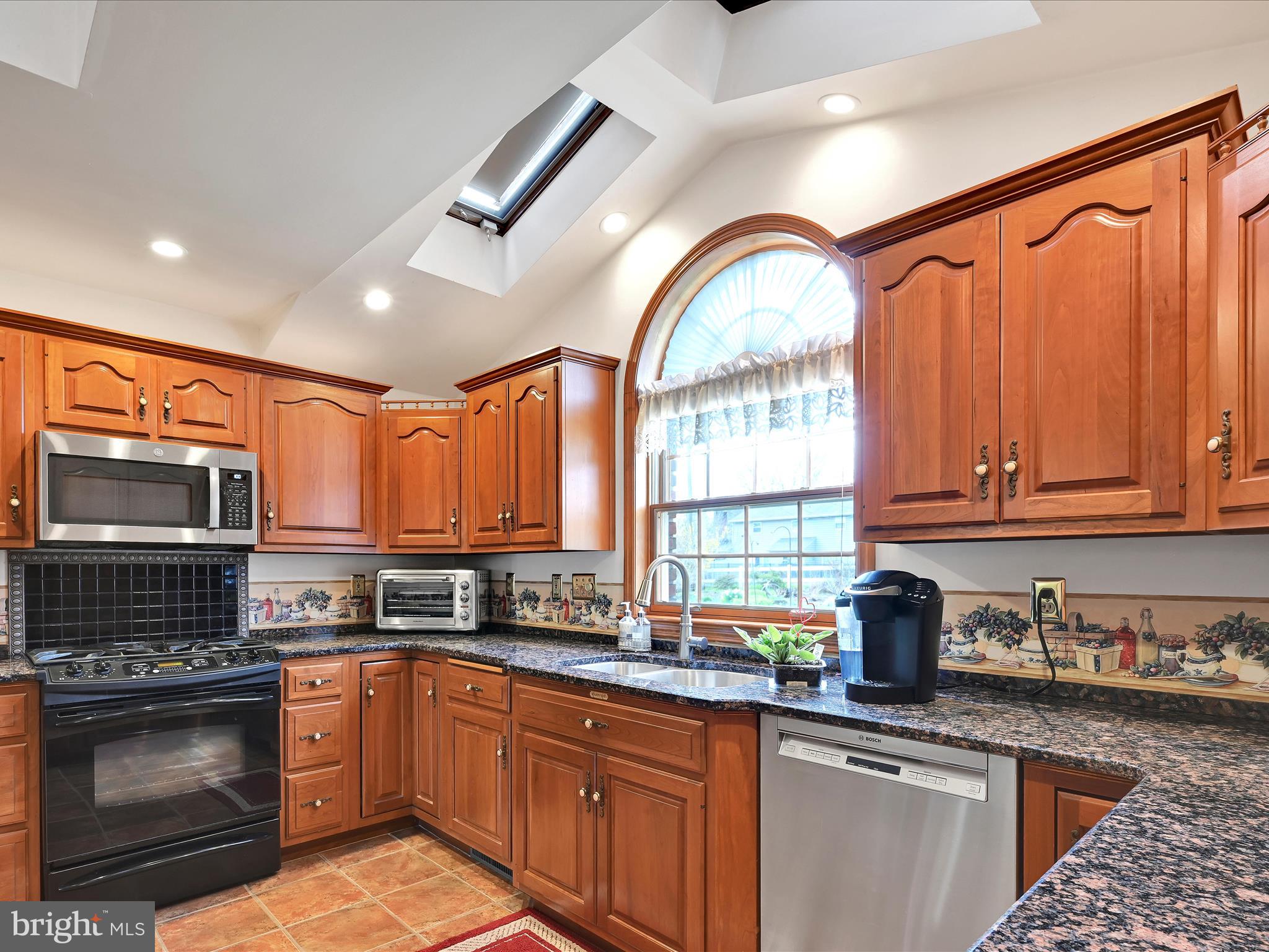 NORTHBROOK HILLS - Residential