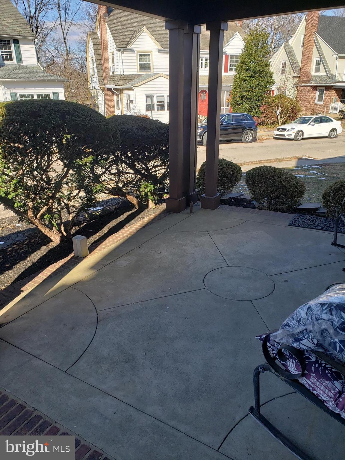 GLADSTONE MANOR - Residential