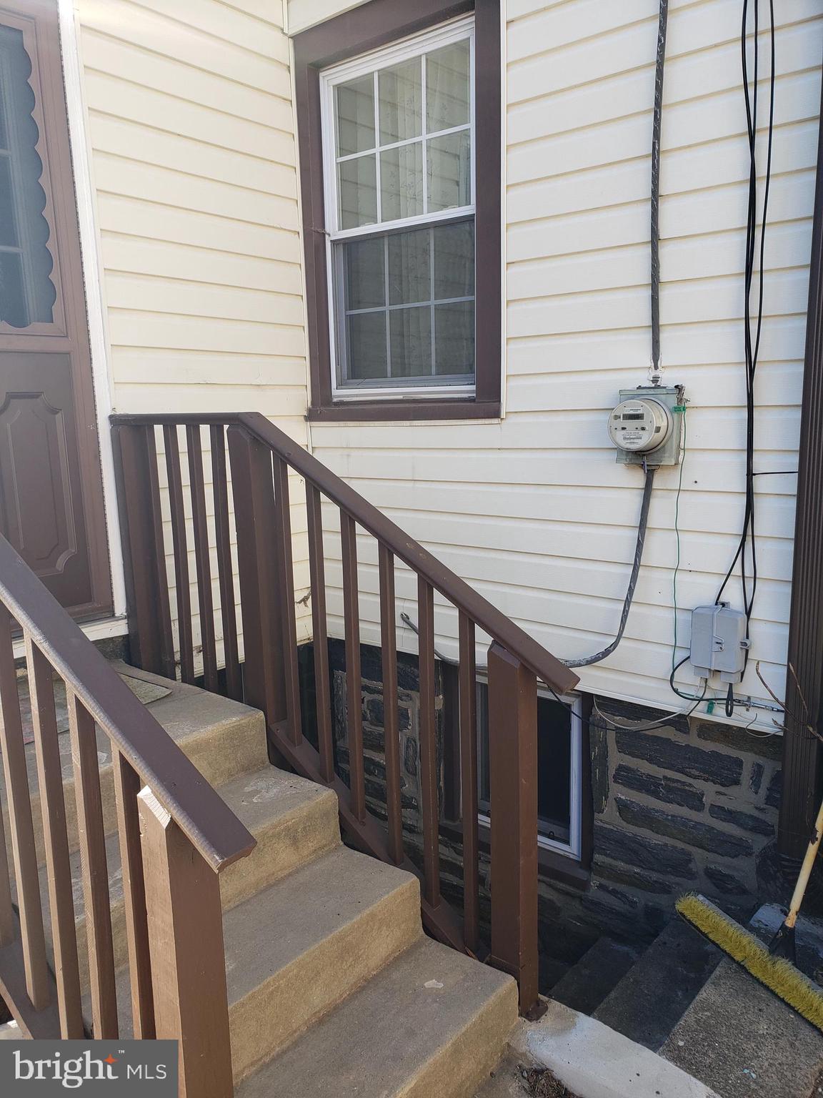 GLADSTONE MANOR - Residential