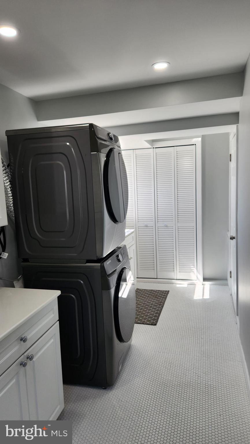 PINE VALLEY - Residential