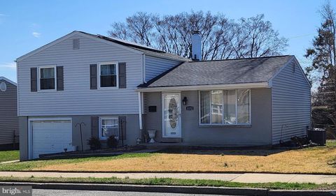 Photo of 1112 Kent Lane, PHILADELPHIA, PA 19115 (MLS # PAPH2587766)