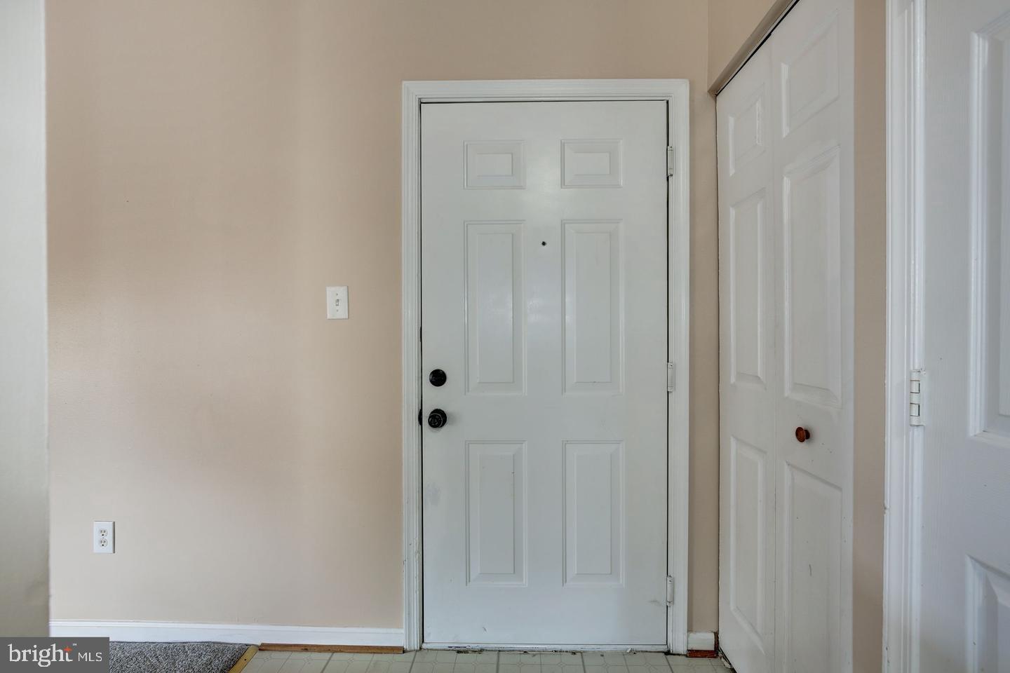 2106 WHITEHALL ROAD 2D