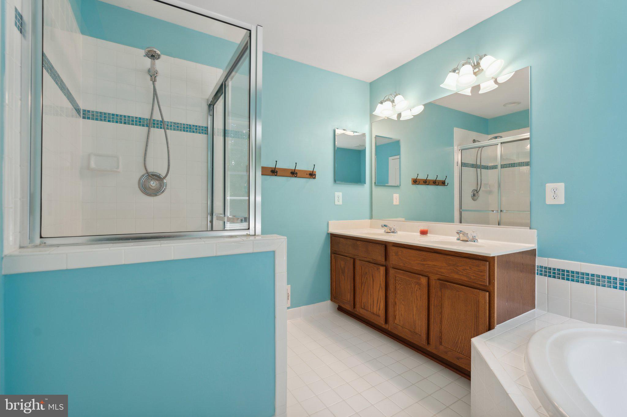 SUMMIT RIDGE - Residential