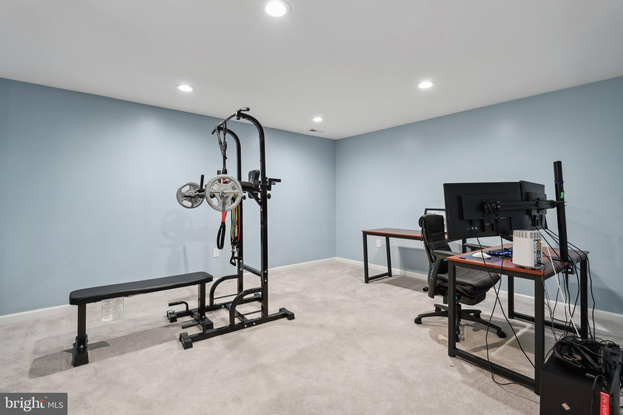 SUMMIT RIDGE - Residential