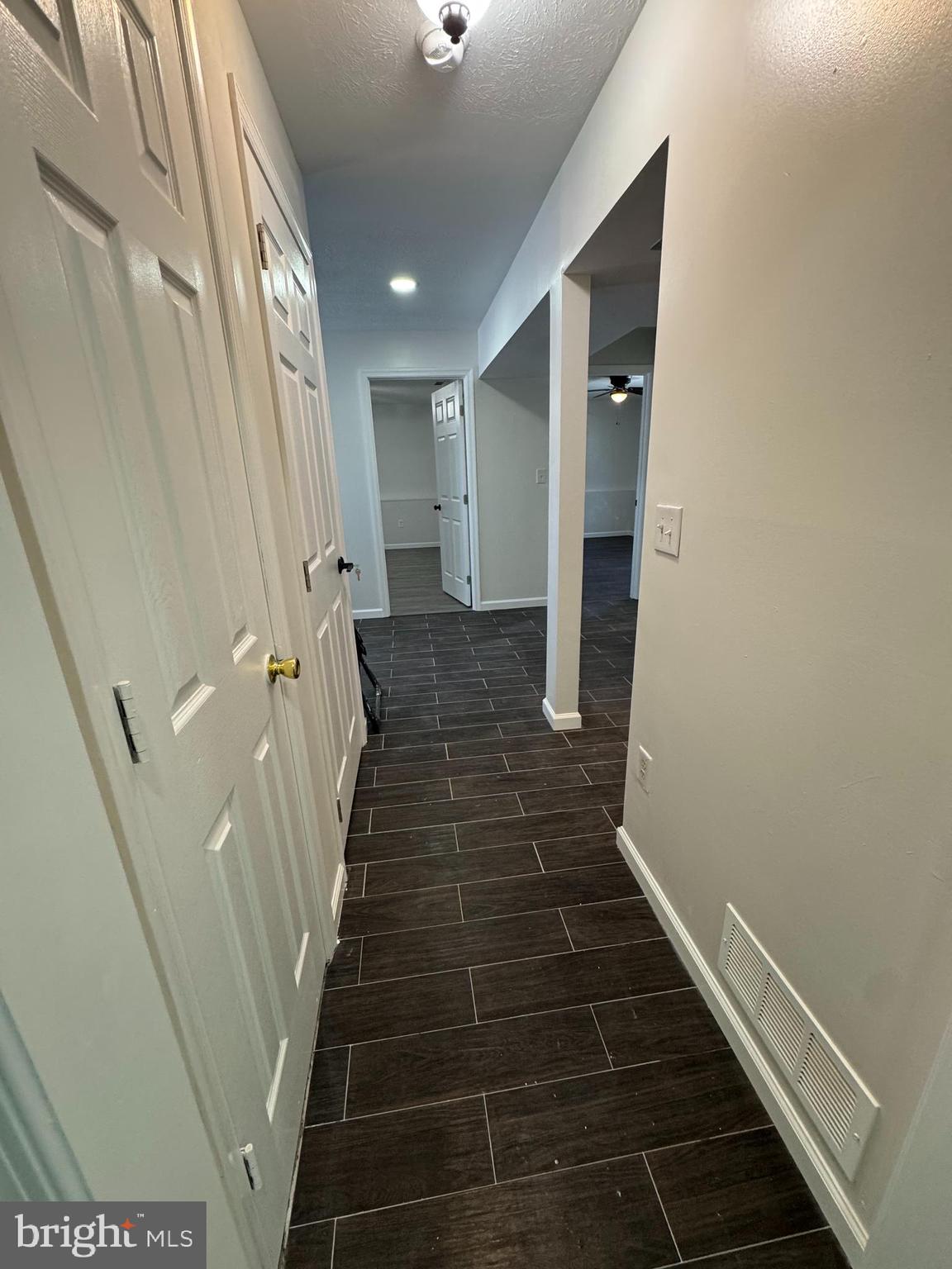 TIMBERWOOD VILLAGE - Residential Lease