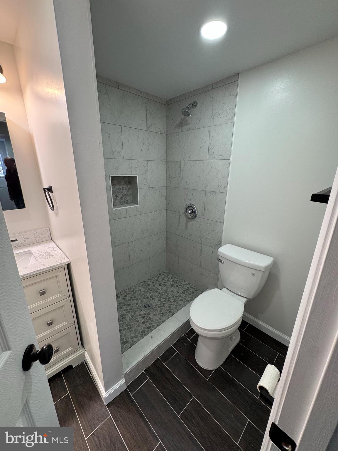 TIMBERWOOD VILLAGE - Residential Lease