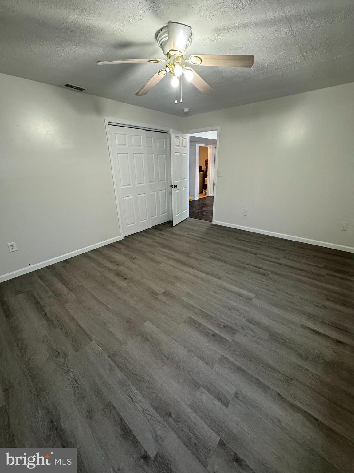 TIMBERWOOD VILLAGE - Residential Lease