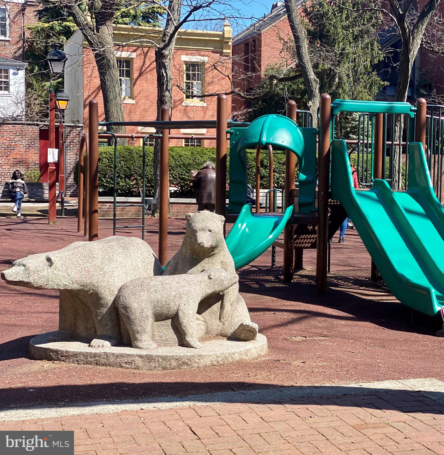 SOCIETY HILL - Residential