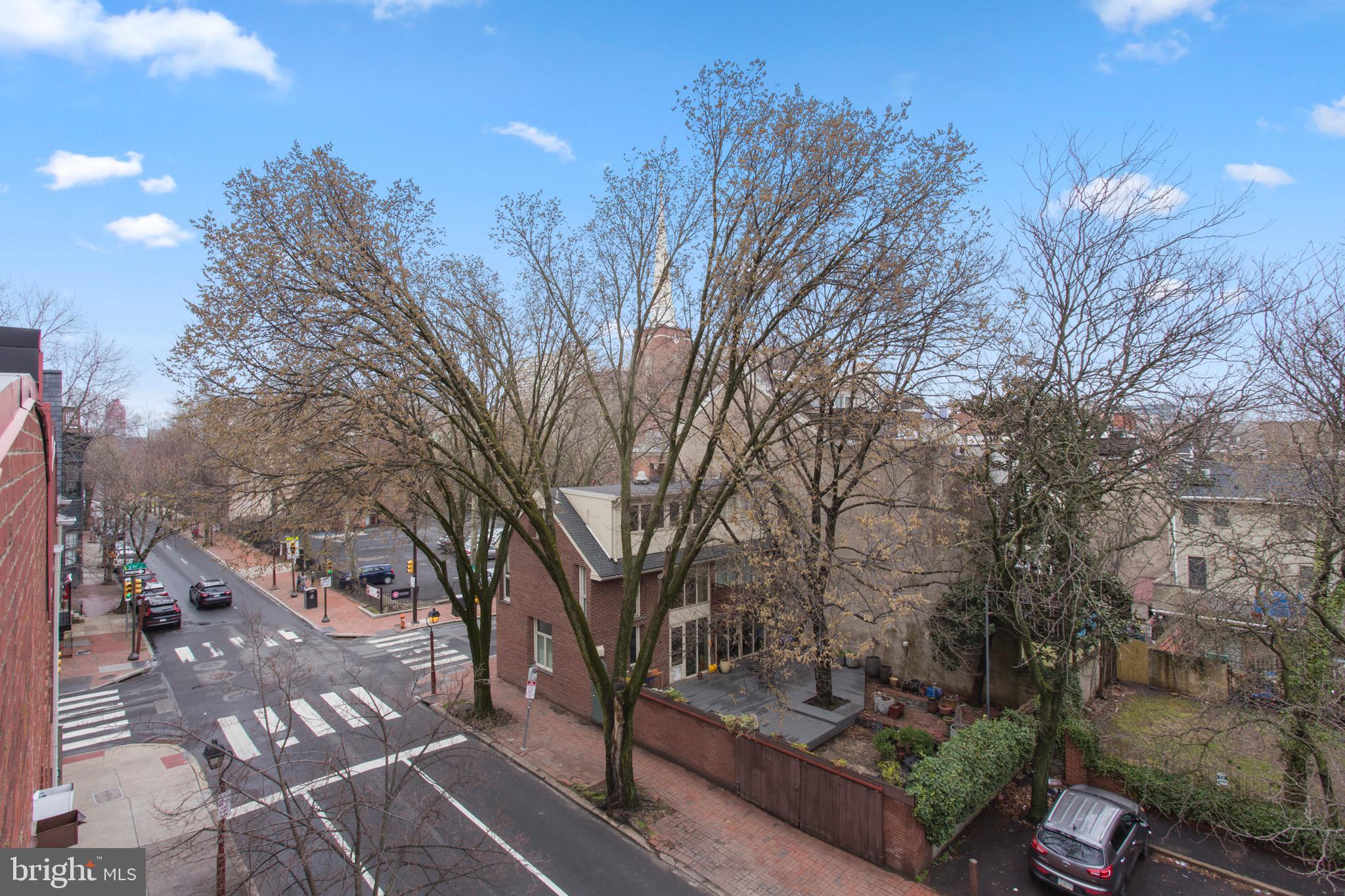 SOCIETY HILL - Residential