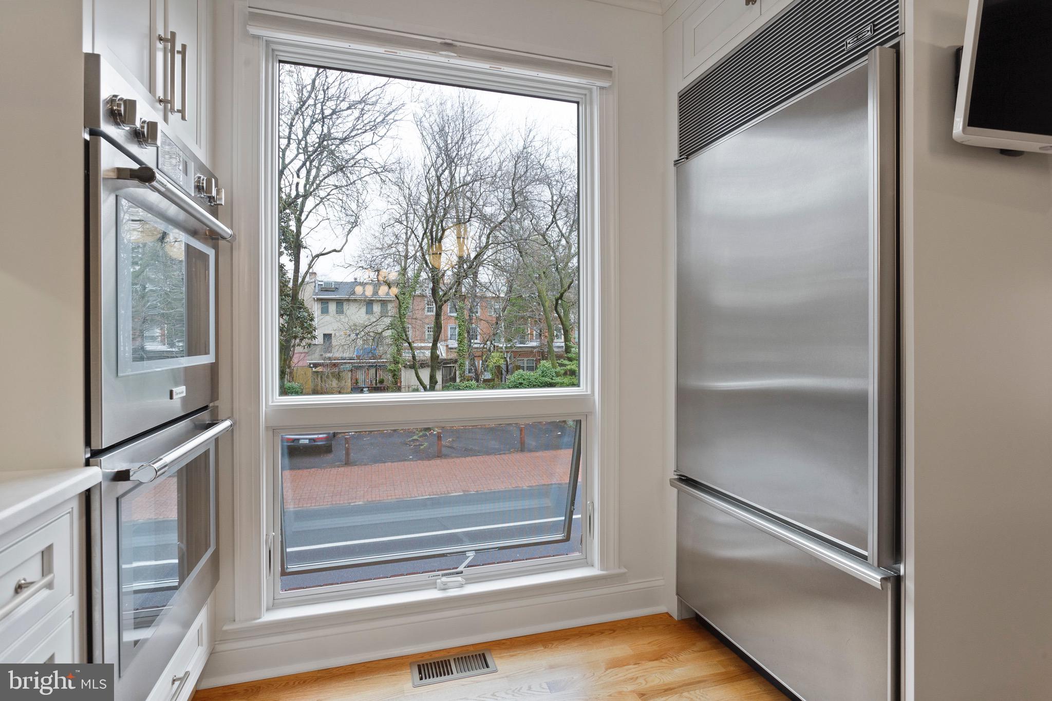 SOCIETY HILL - Residential