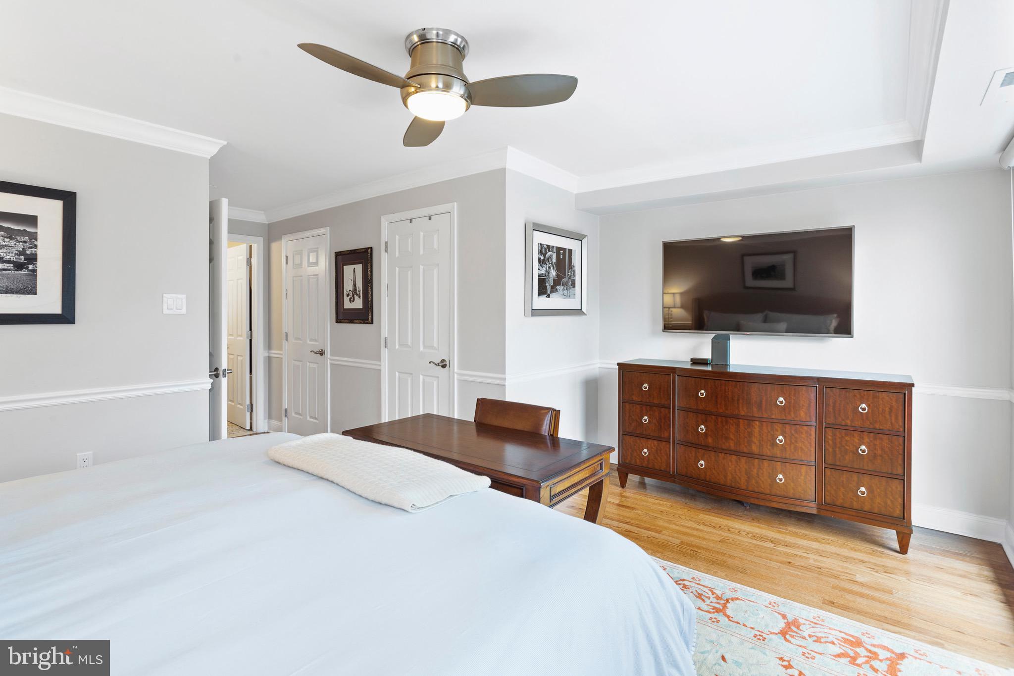 SOCIETY HILL - Residential