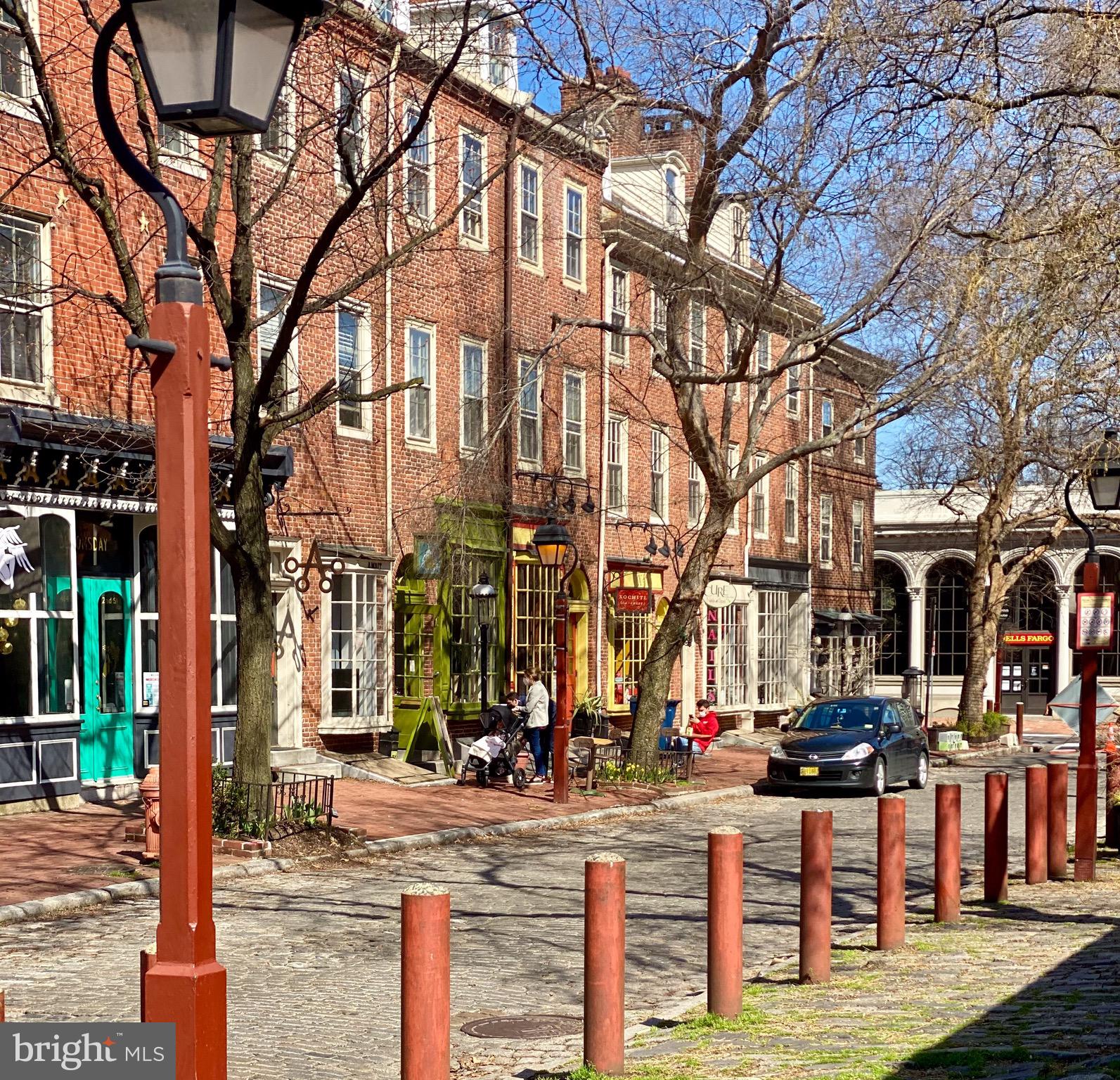 SOCIETY HILL - Residential