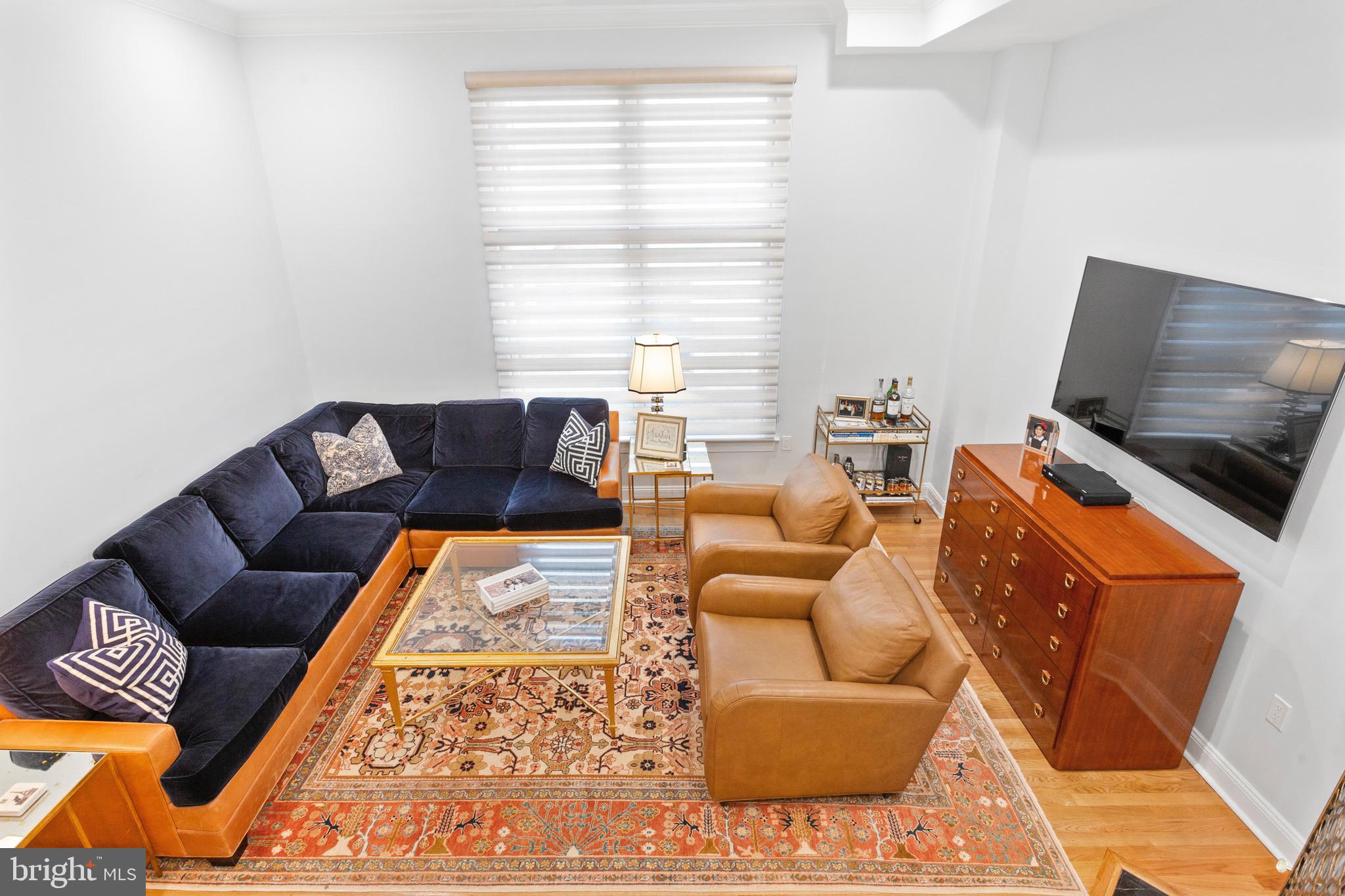 SOCIETY HILL - Residential