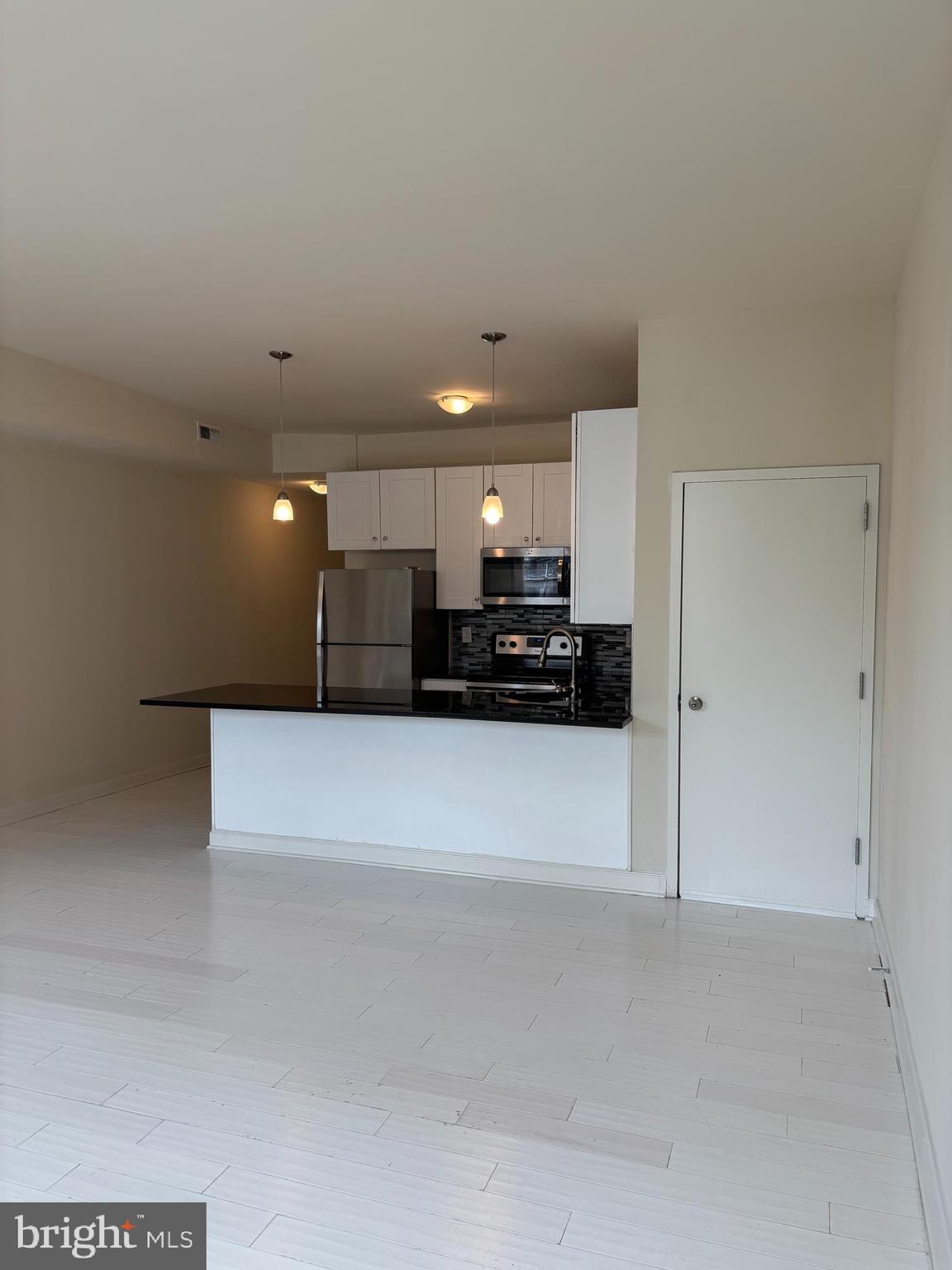 MOUNT VERNON PLACE HISTORIC DISTRICT - Residential Lease