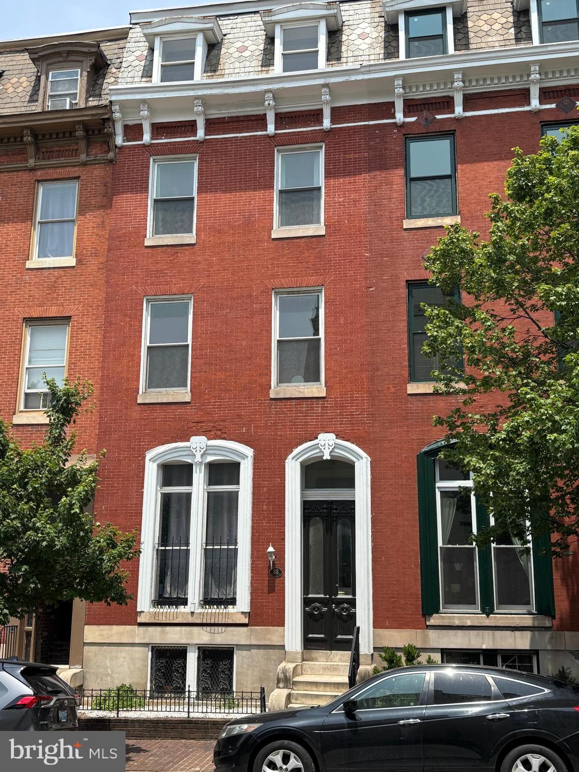 MOUNT VERNON PLACE HISTORIC DISTRICT - Residential Lease