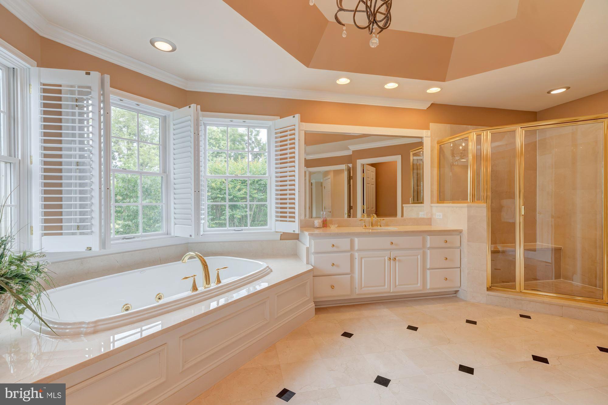 SENECA HIGHLANDS - Residential