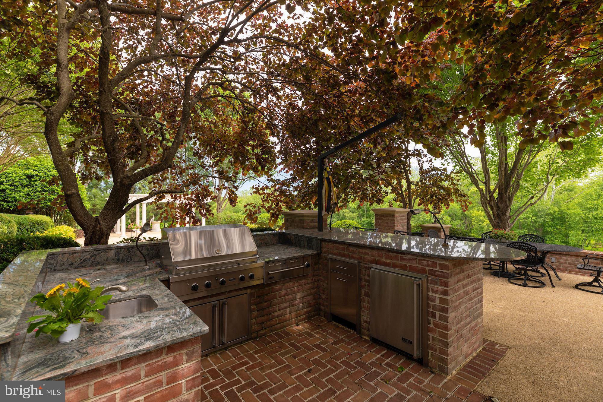 SENECA HIGHLANDS - Residential