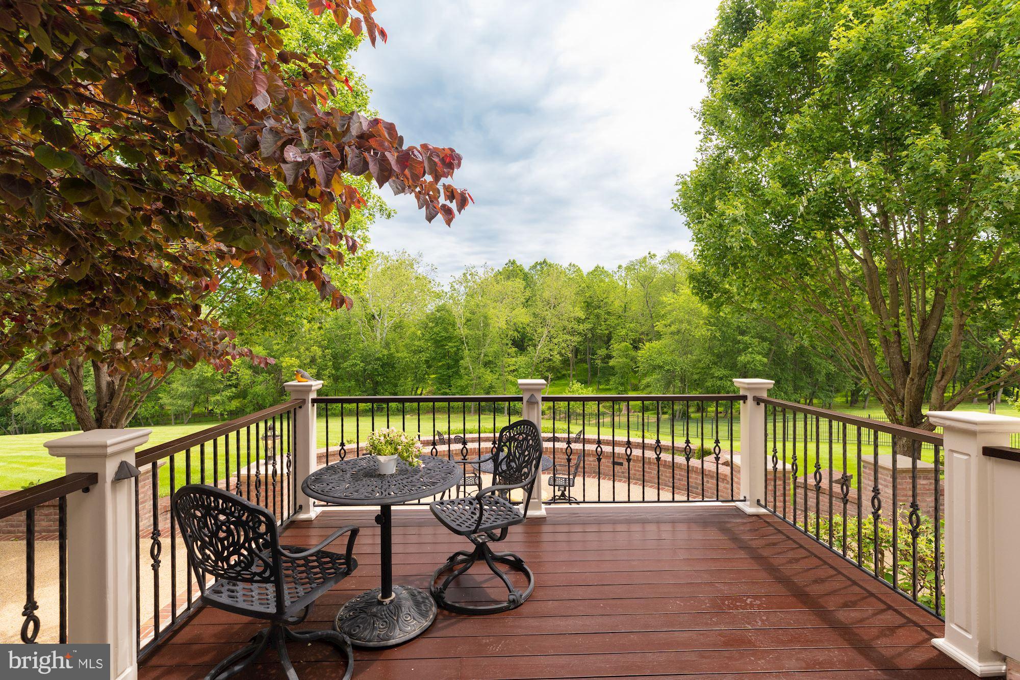 SENECA HIGHLANDS - Residential