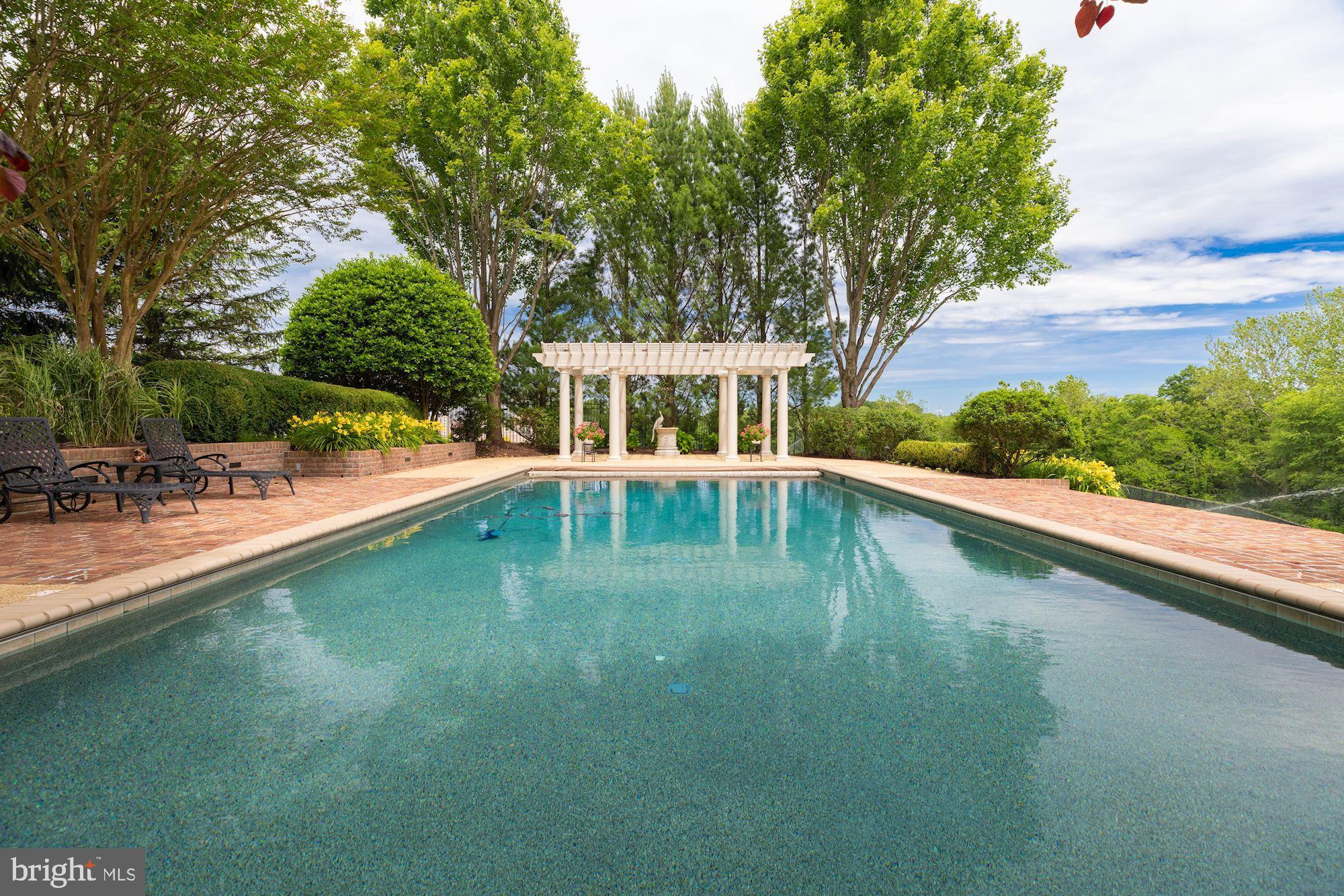 SENECA HIGHLANDS - Residential